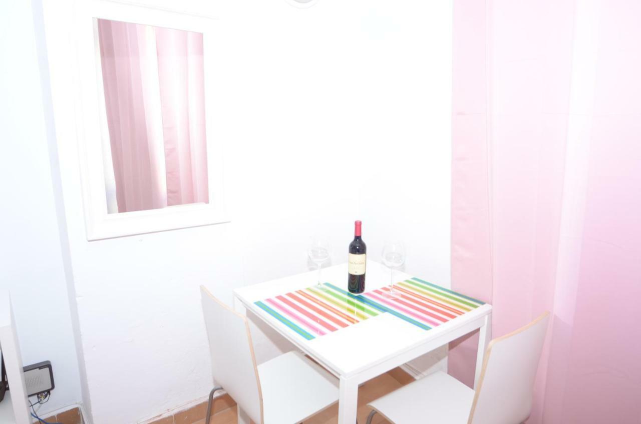 Big Room In Heart Dowtown Malaga Exterior photo